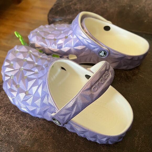 Crocs Geo Metric Purple Clogs M6/W8 - Picture 8 of 8